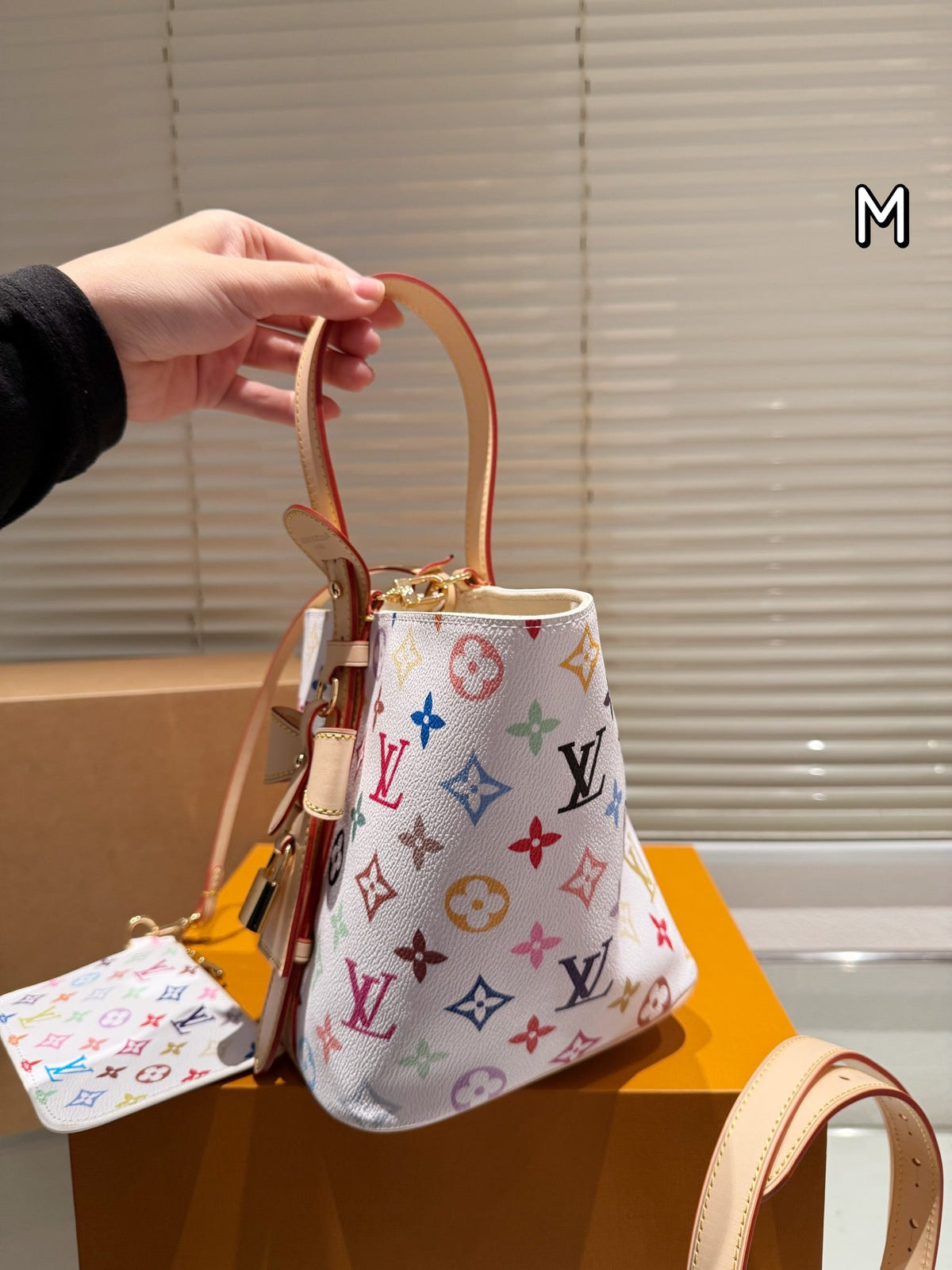 Fashion Bag for Women 17*19cm LEM205
