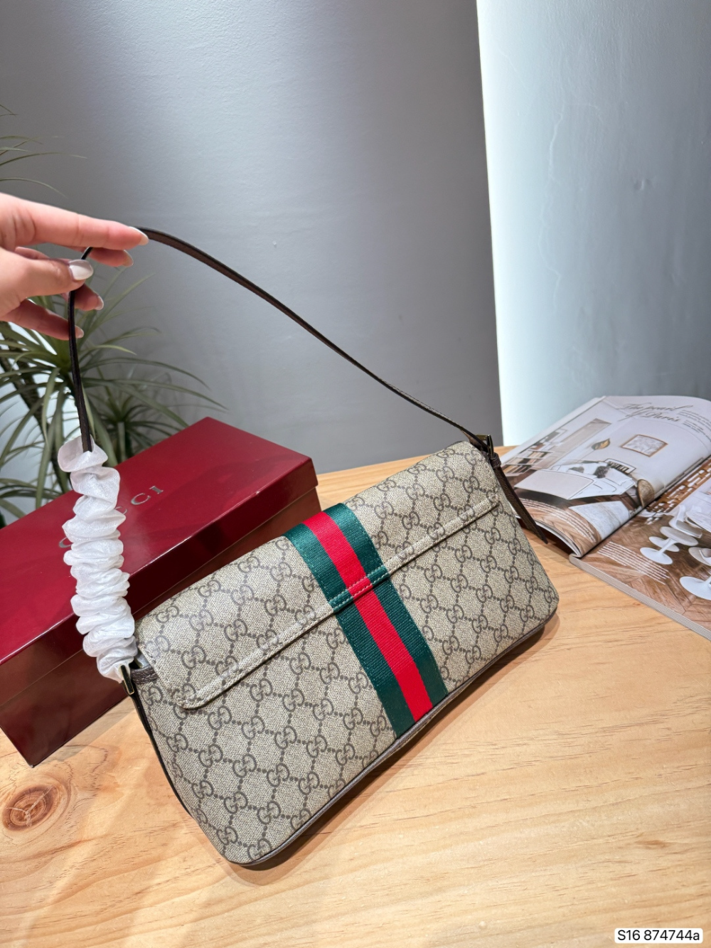 Fashion Handbag for Women 31*15cm GEM161