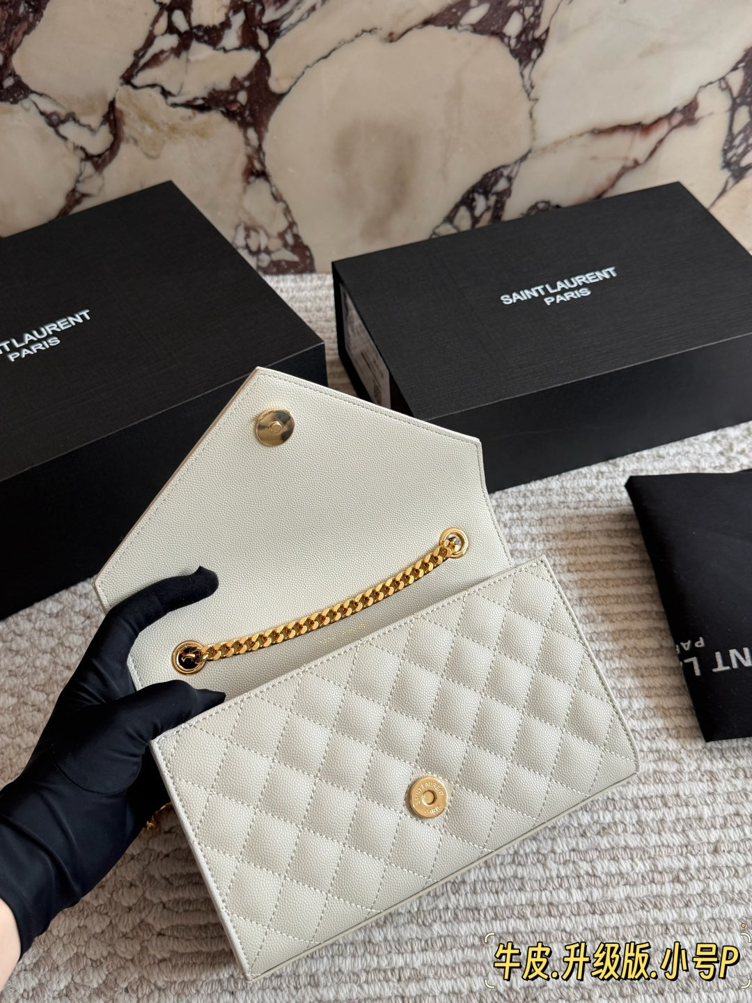 Designer Black/White Handbag for Women 21*13cm SEM06