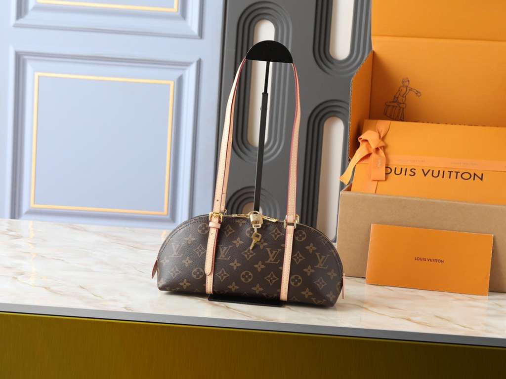 Fashion Handbag for Women 29cm LEM409