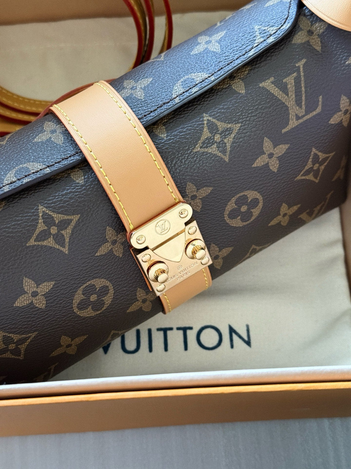 Fashion Bag for Women 21.5*12cm LEM315