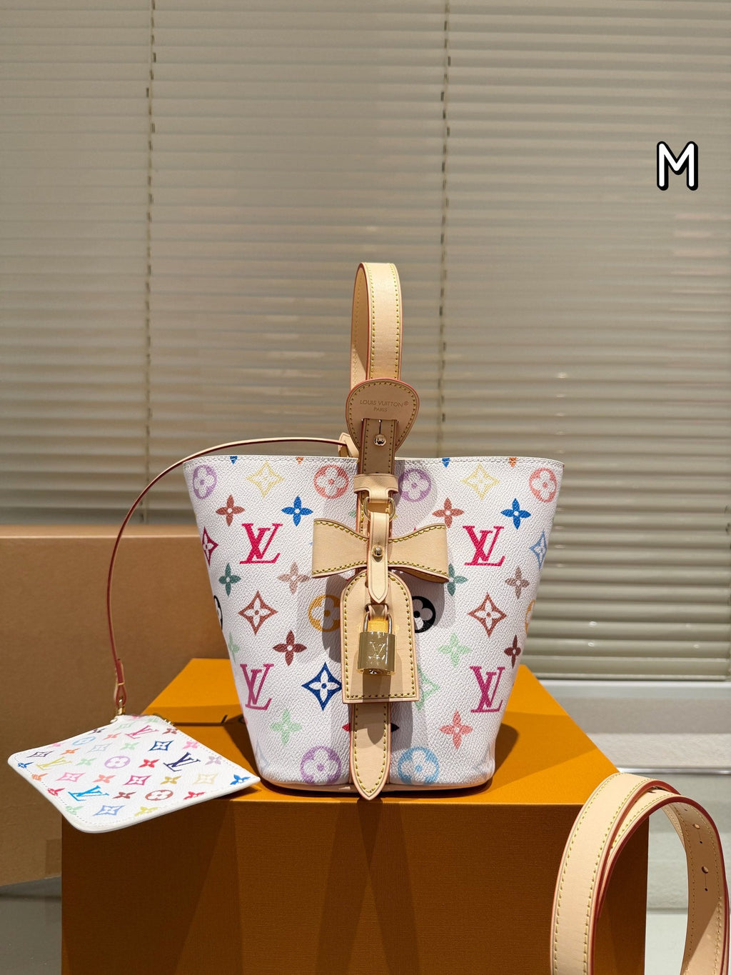 Fashion Bag for Women 17*19cm LEM205