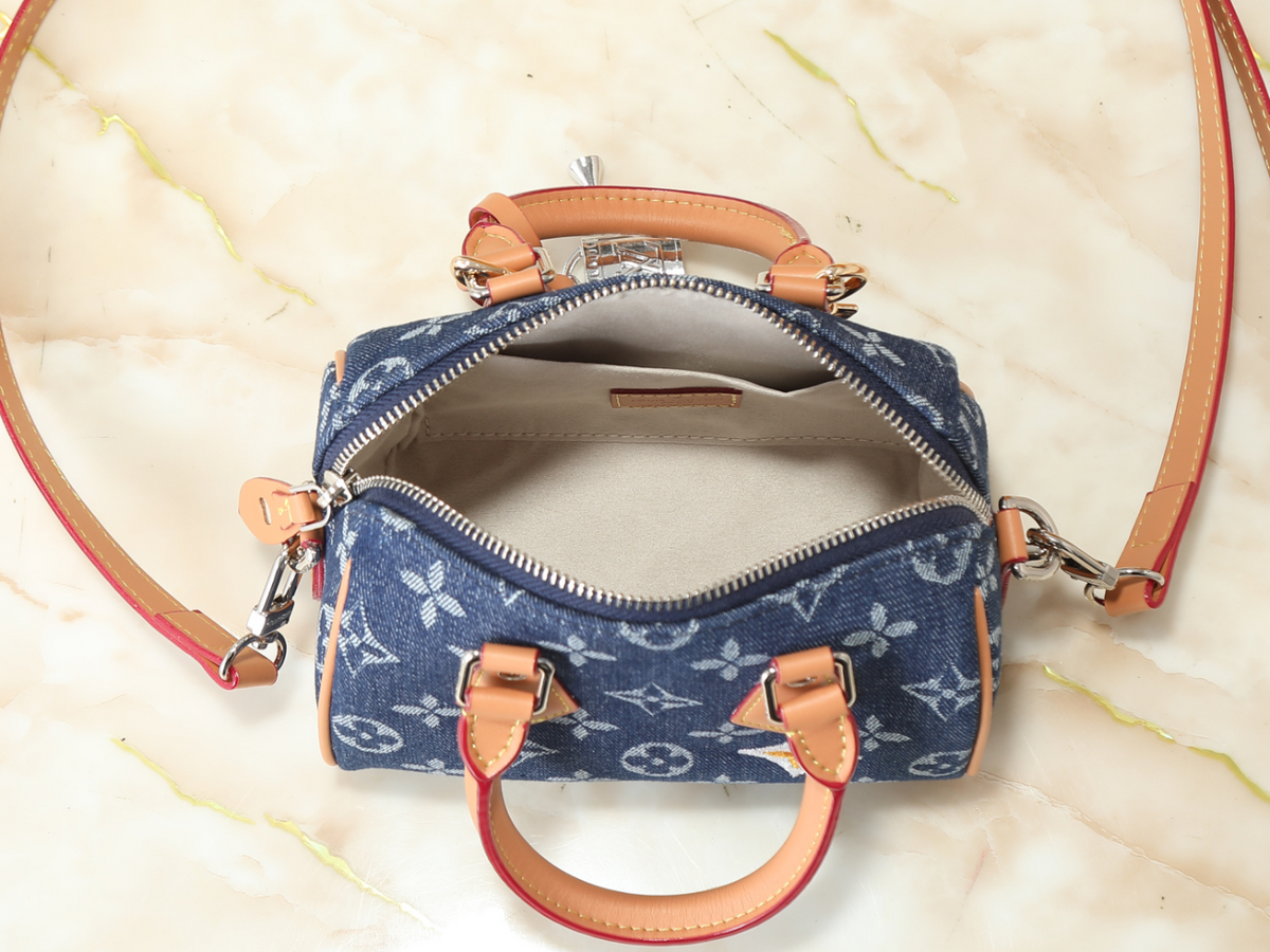 Fashion Handbag for Women 18x12x10cm LEM407