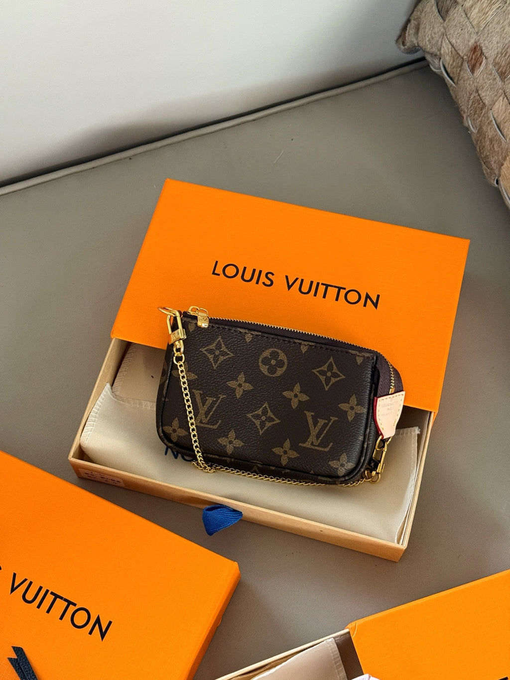 Designer Clash Color Crossbody Bag for Women 10*4cm LEM253