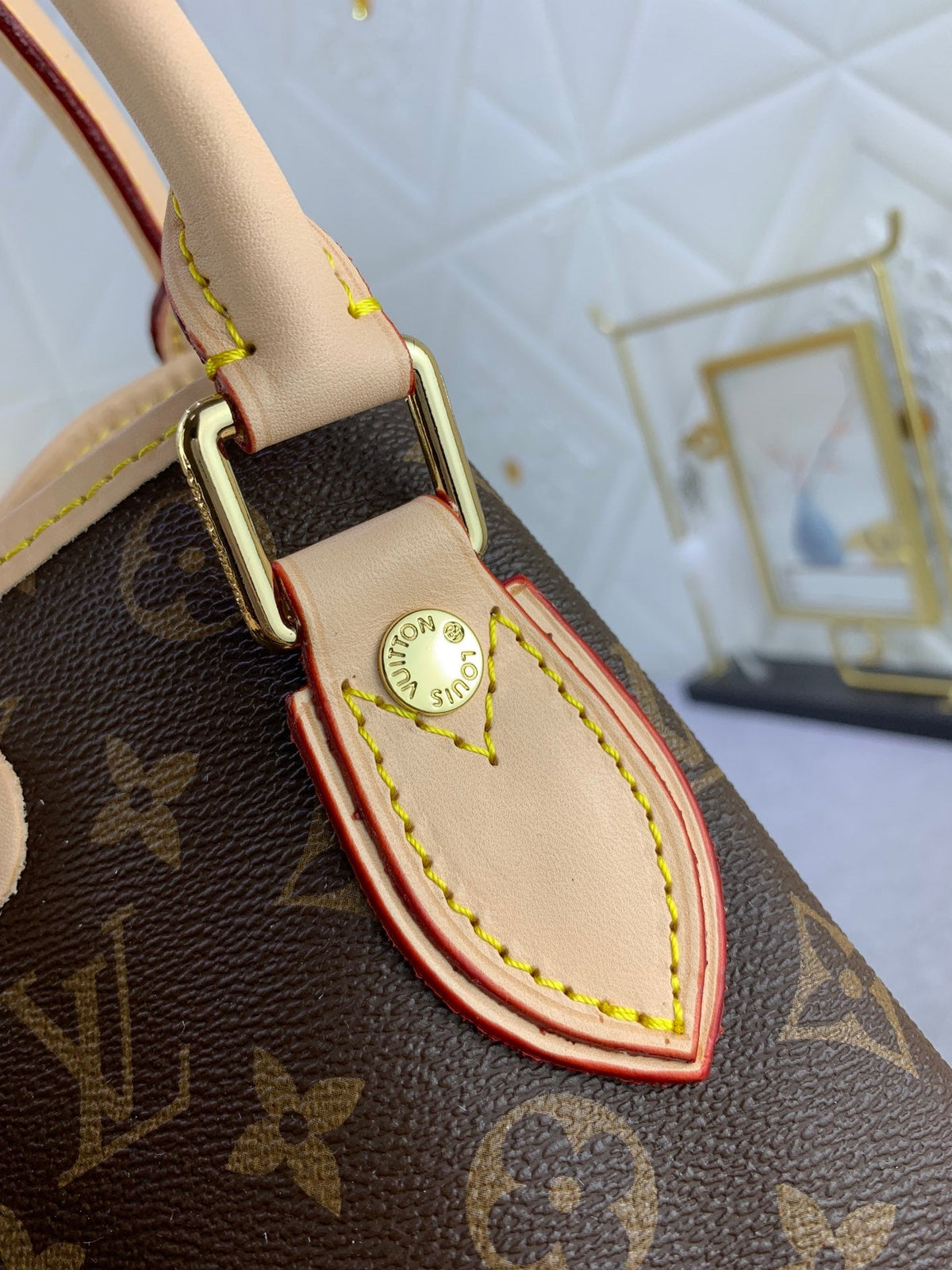 Fashion Bag for Women 29x28x19cm LEM58
