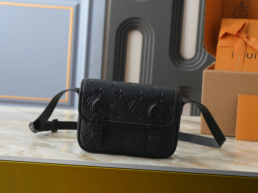Black/Brown Handbag for Women 15x6x19.5cm LEM461