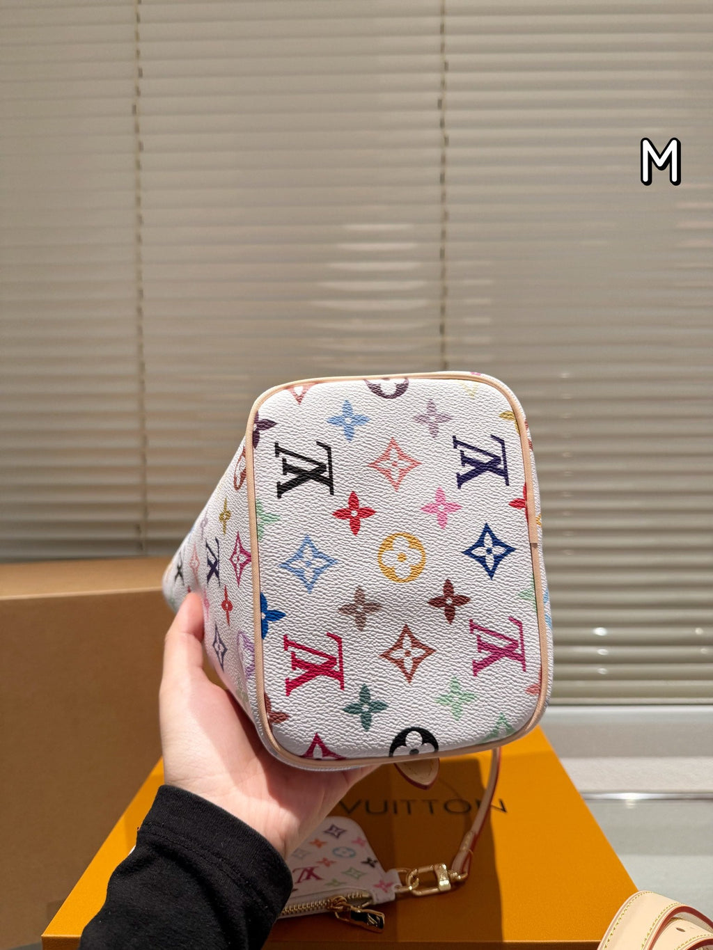 Fashion Bag for Women 17*19cm LEM205