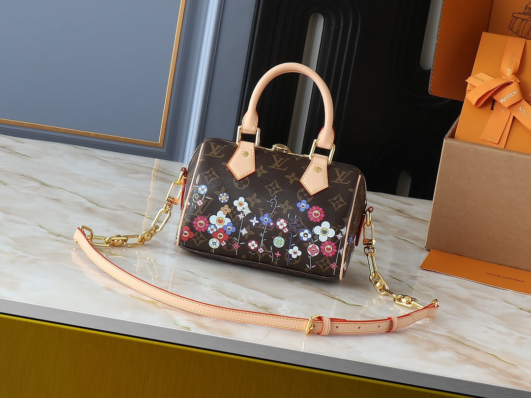 Designer Brown Shoulder Bag for Women 20.5x13.5x12.0cm LEM244