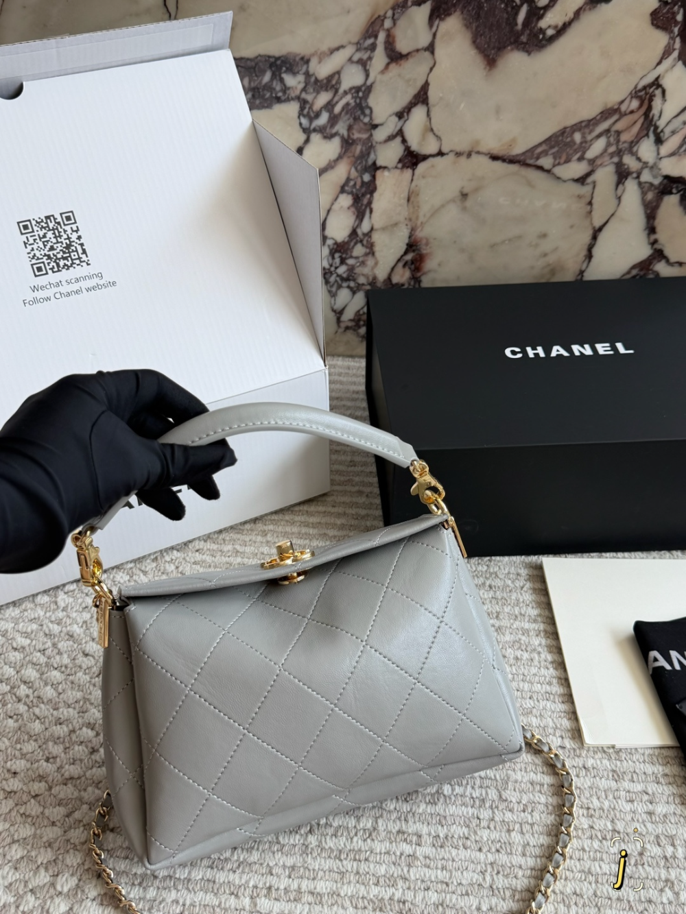 Black/White Handbag for Women 22*13cm CEM307