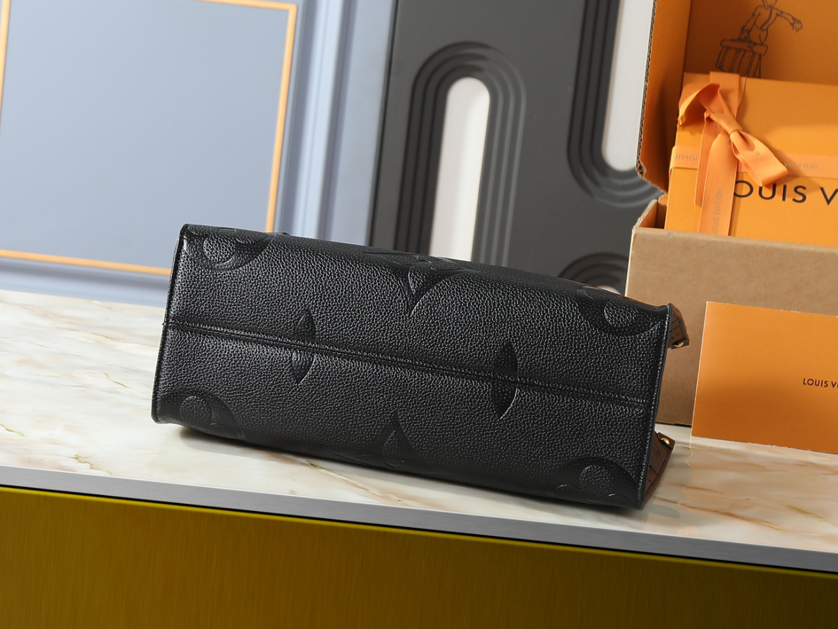 Black Handbag for Women 41.0x34.0x19.0cm LEM434