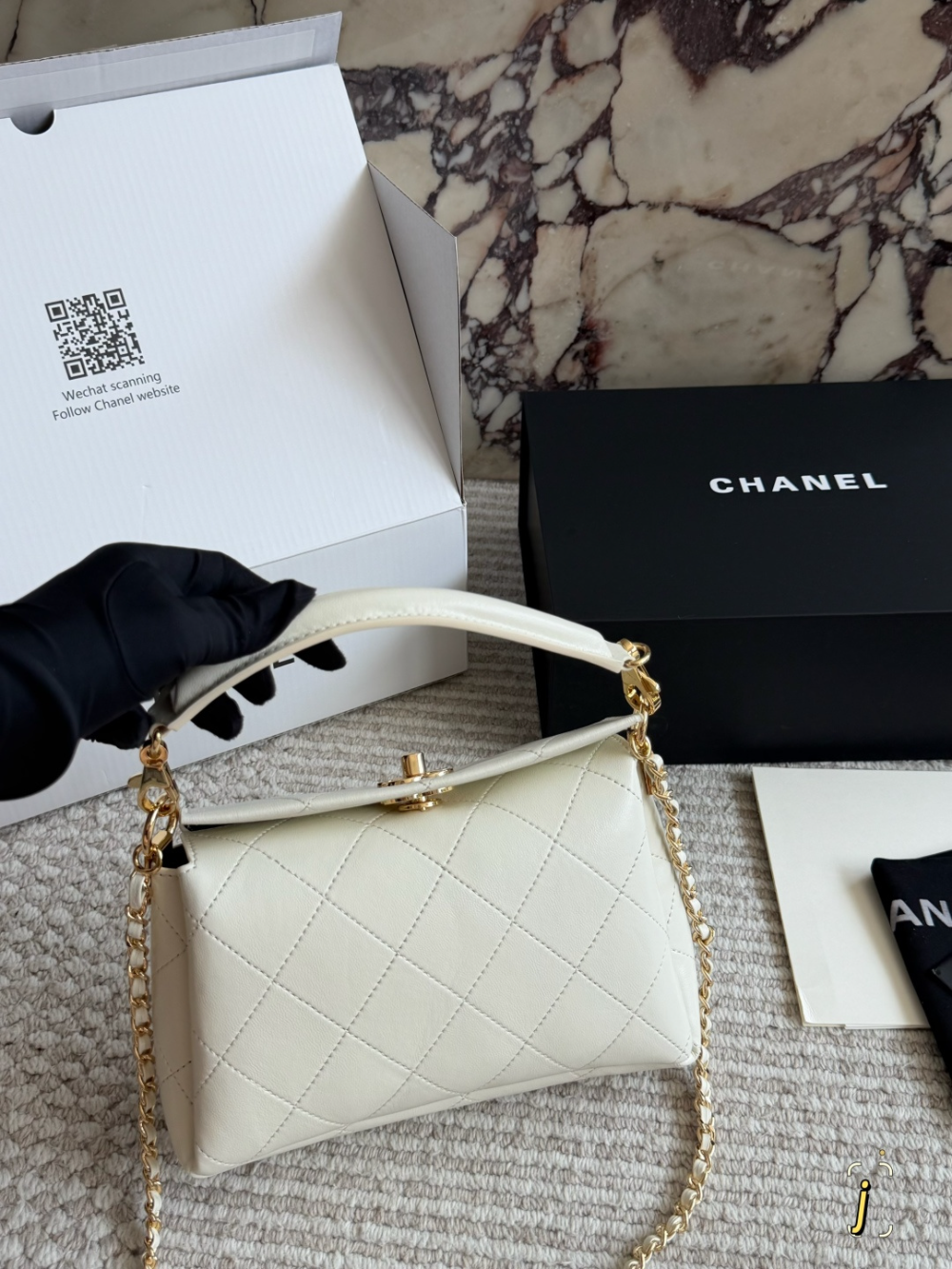 Black/White Handbag for Women 22*13cm CEM307