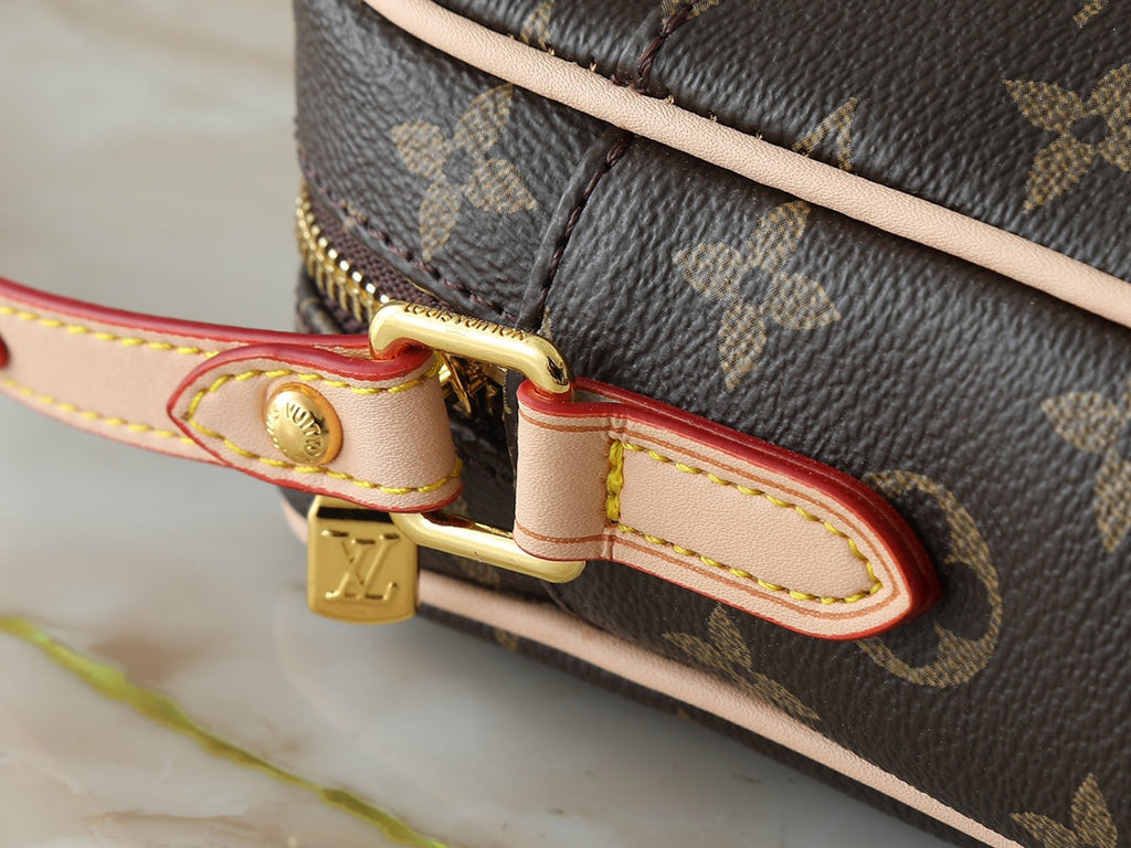Designer Crossbody Bag for Women LEM252