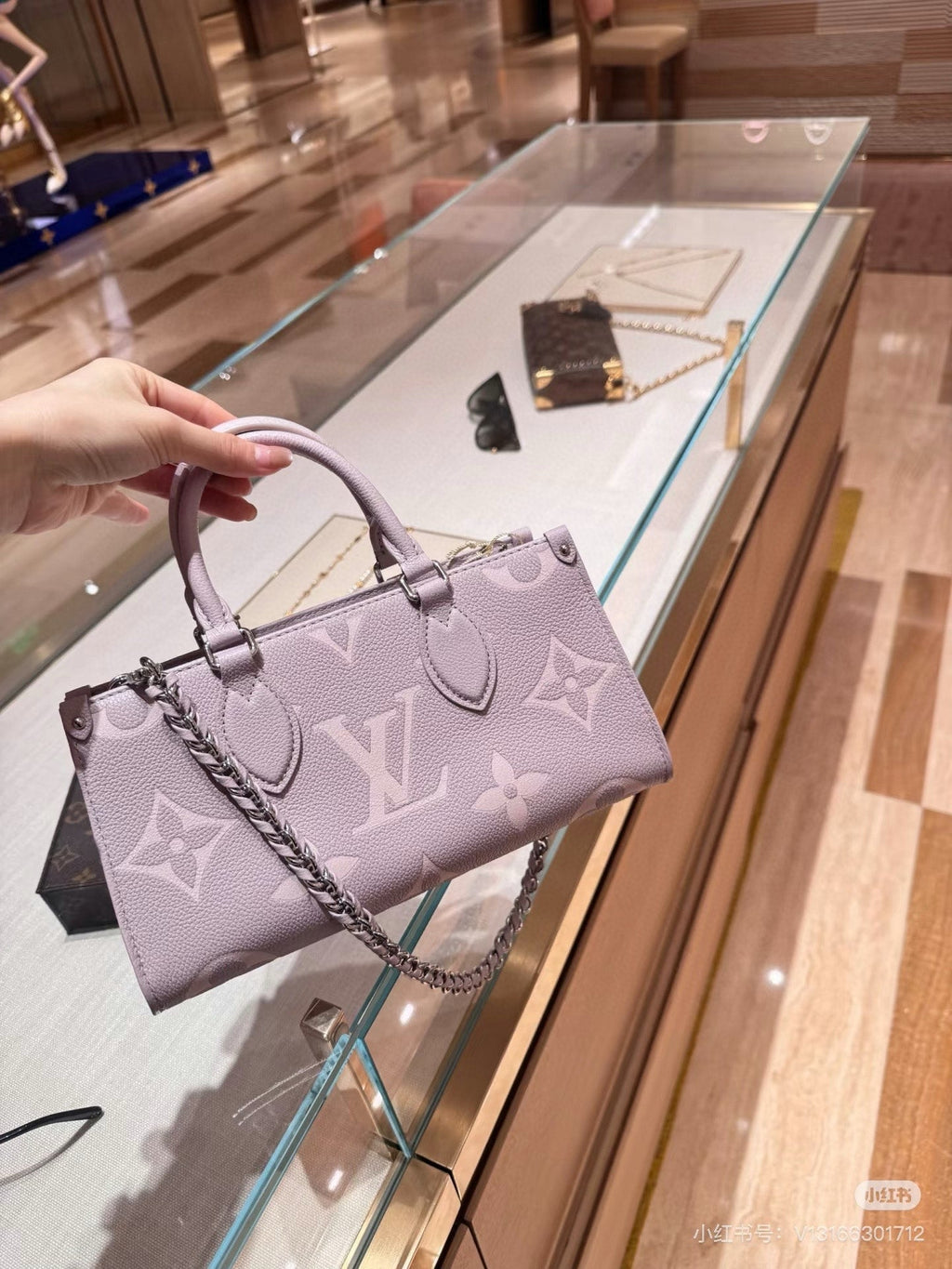Designer Crossbody Bag for Women 25*13cm LEM283