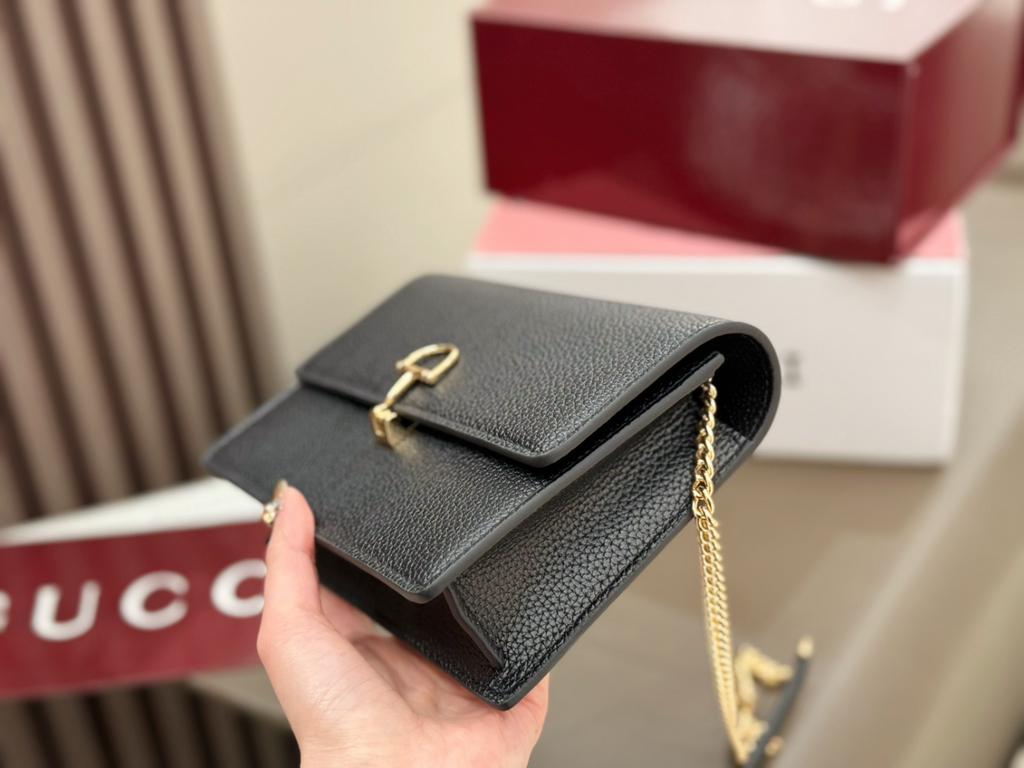 Black/White Handbag for Women 20*6*13cm GEM158