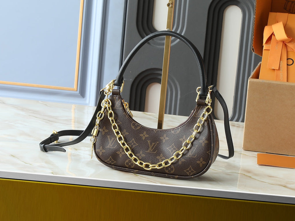 Designer Leather Crossbody Bag for Women 24.0x10.0x6.0cm LEM296