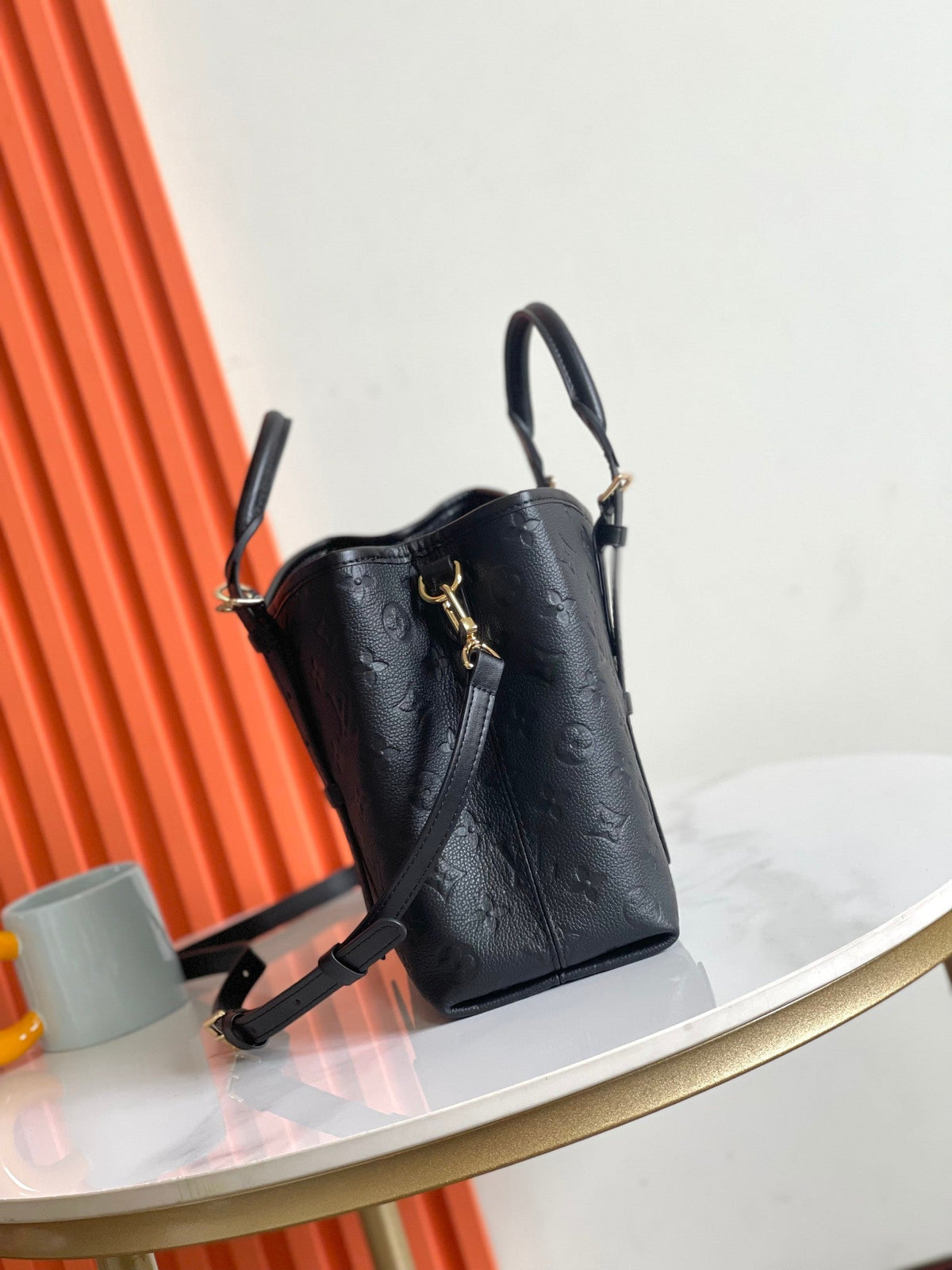 Genuine Leather Crossbody Bag for Women 31.0x21.5x13.0cm LEM360