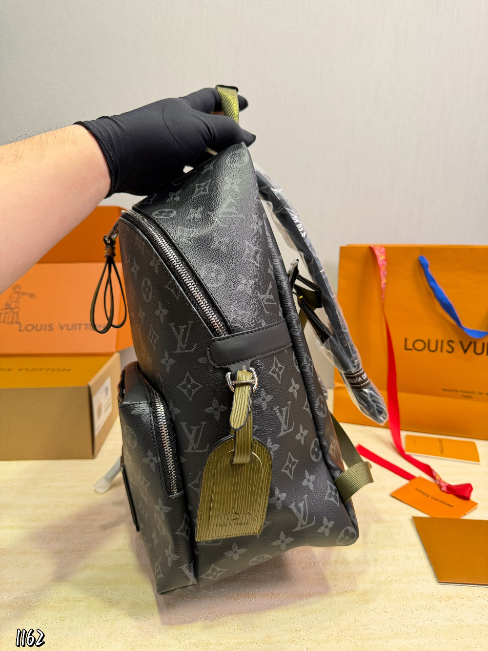 Black Handbag for Women 29*15*38cm LEM496
