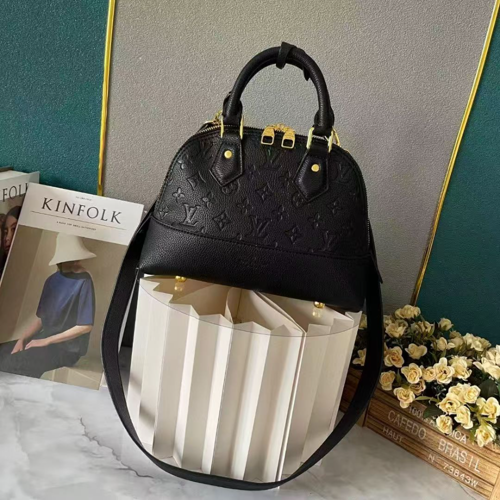Black Handbag for Women 25.0x18.0x12.0cm LEM457