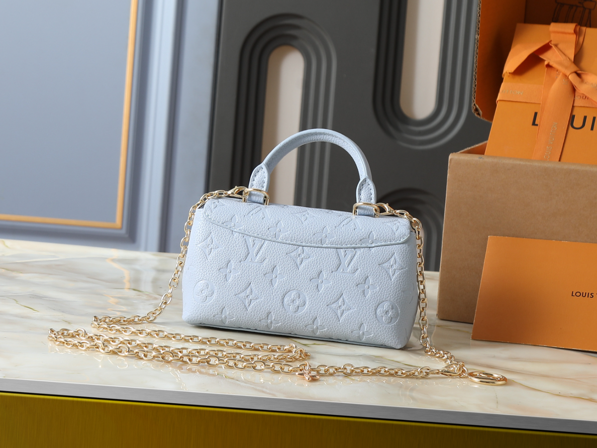 Blue Handbag for Women 21.0x12.5x6.0cm LEM467