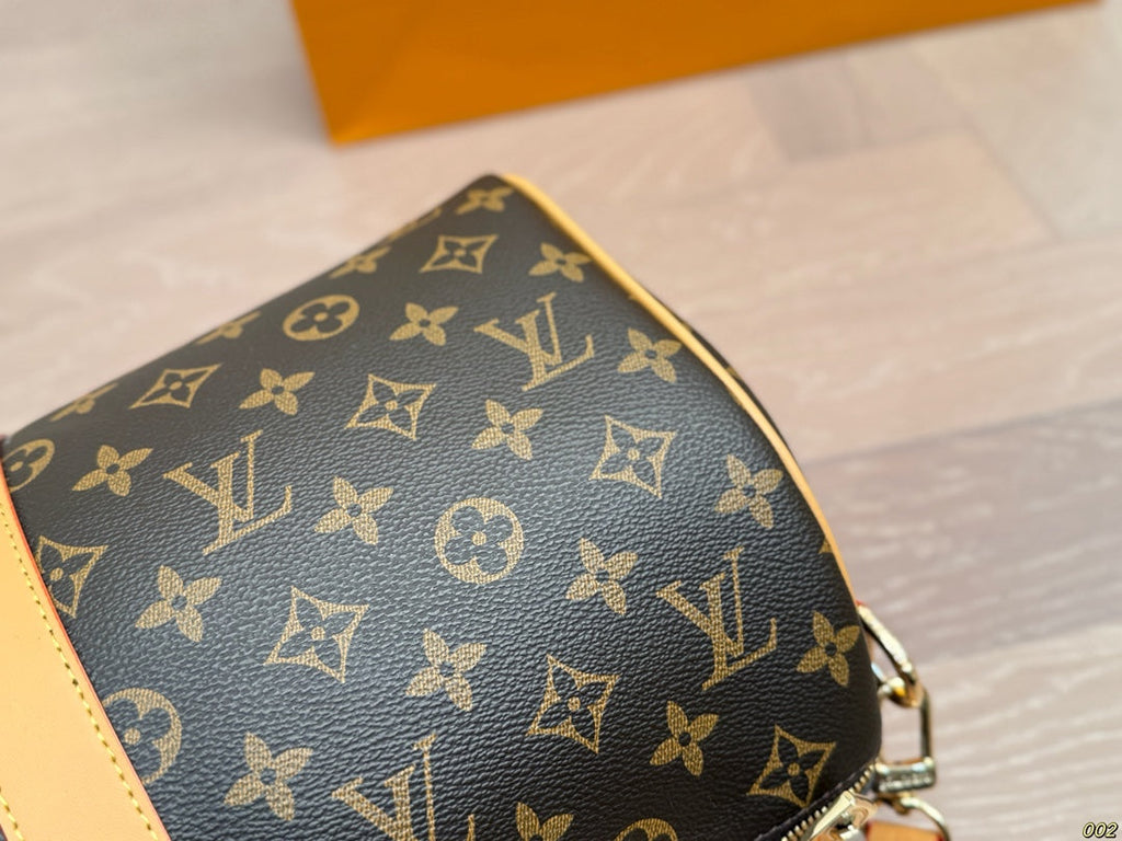 Designer Clash Color Crossbody Bag for Women 45*18cm LEM254