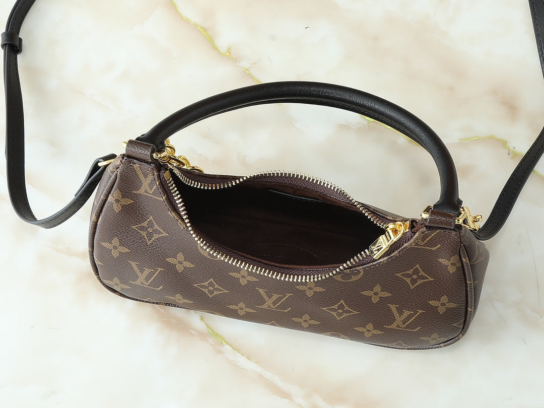 Designer Leather Crossbody Bag for Women 24.0x10.0x6.0cm LEM296
