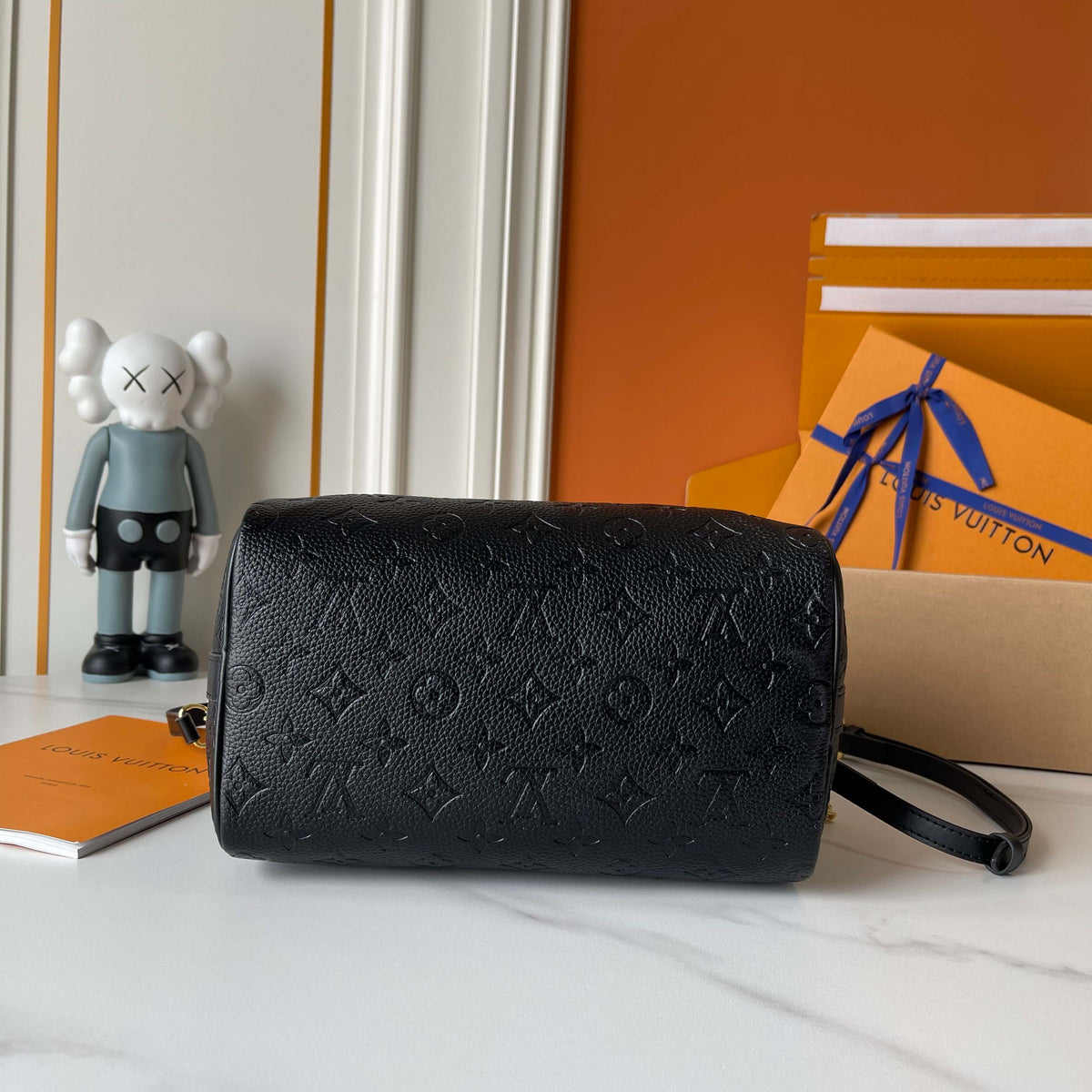 Black Bag for Women 21x14x6cm LEM106