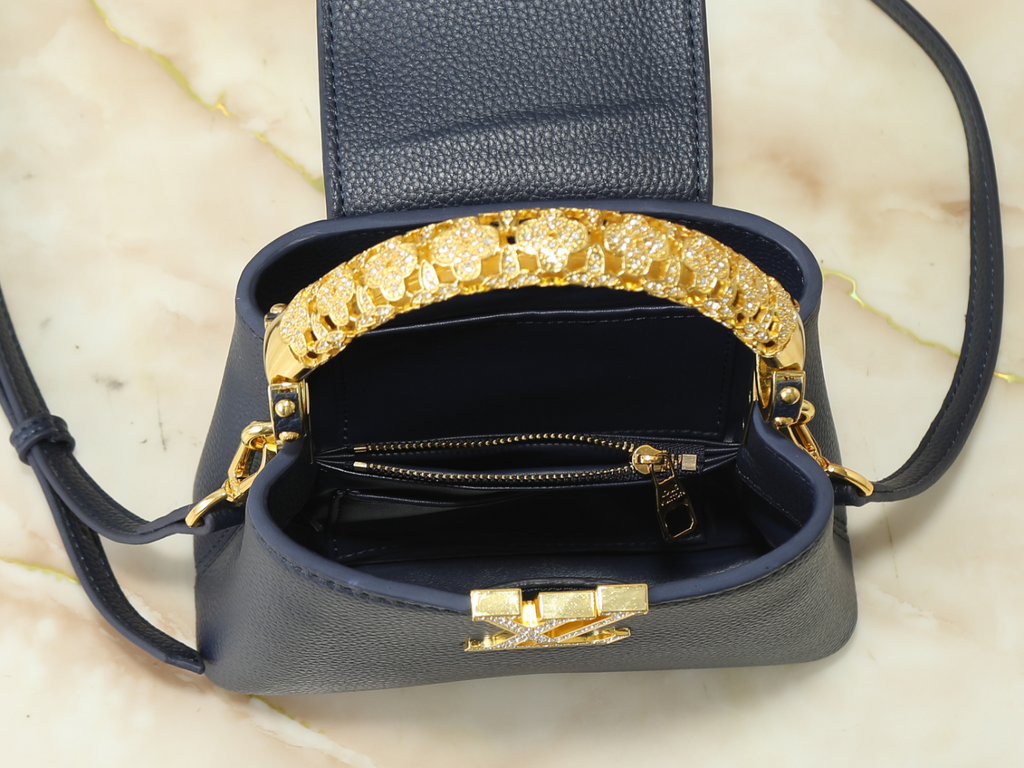 Fashion Shoulder Bag for Women 21x13.6x8cm LEM460