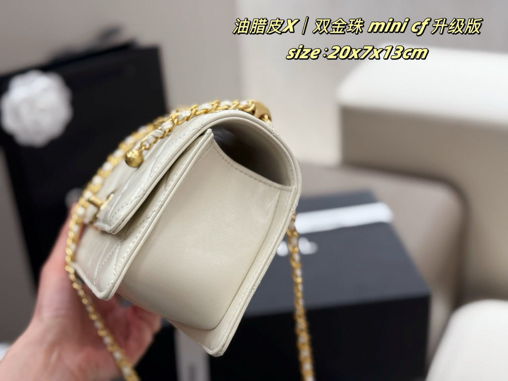 Black/White Handbag for Women 20*3*17cm CEM242