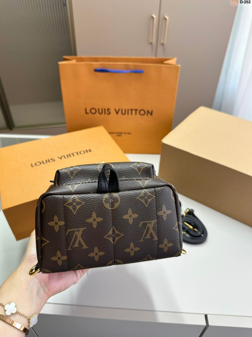 Fashion Bag for Women 23*13*25cm LEM155