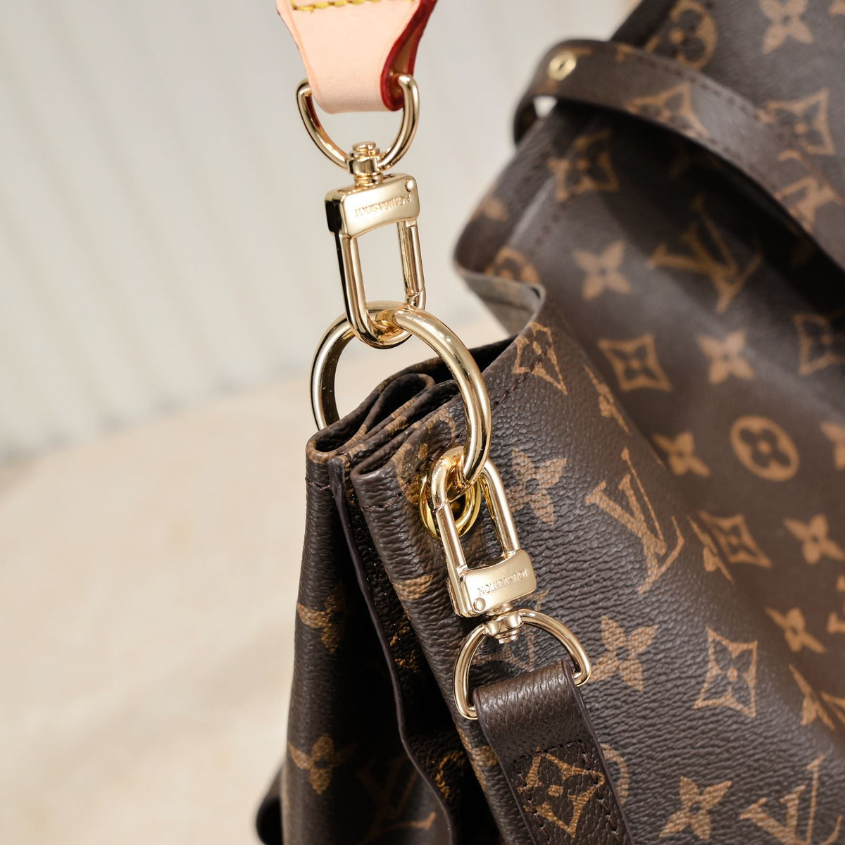 Fashion Handbag for Women 32x36x14cm LEM370