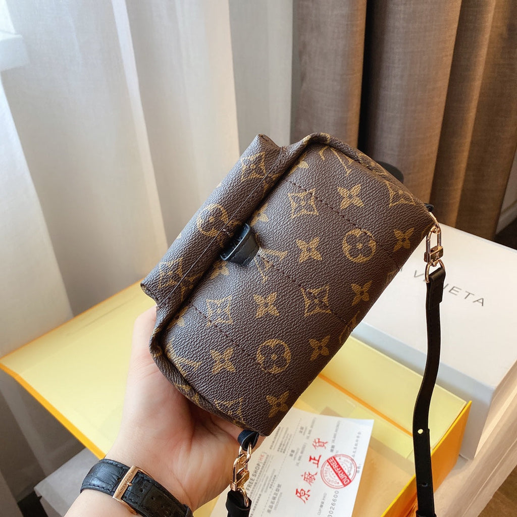 Fashion Backpack for Women 17*9*20cm VB89