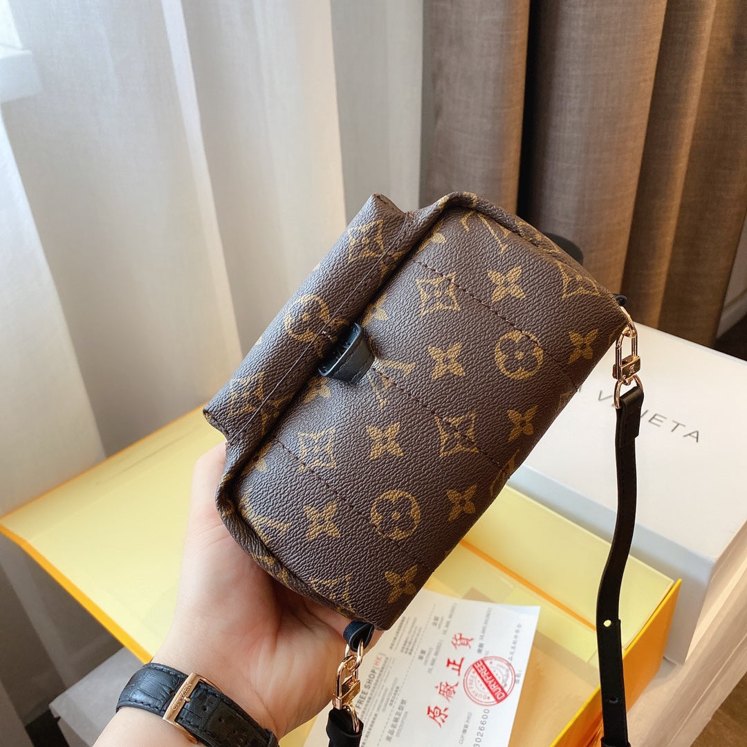 Fashion Backpack for Women 17*9*20cm VB89