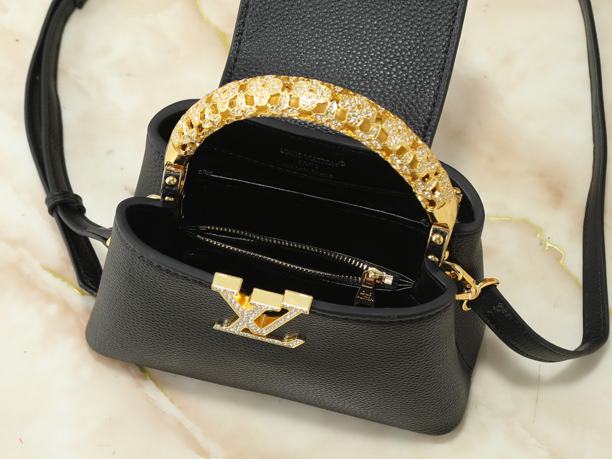 Fashion Shoulder Bag for Women 21x13.6x8cm LEM460