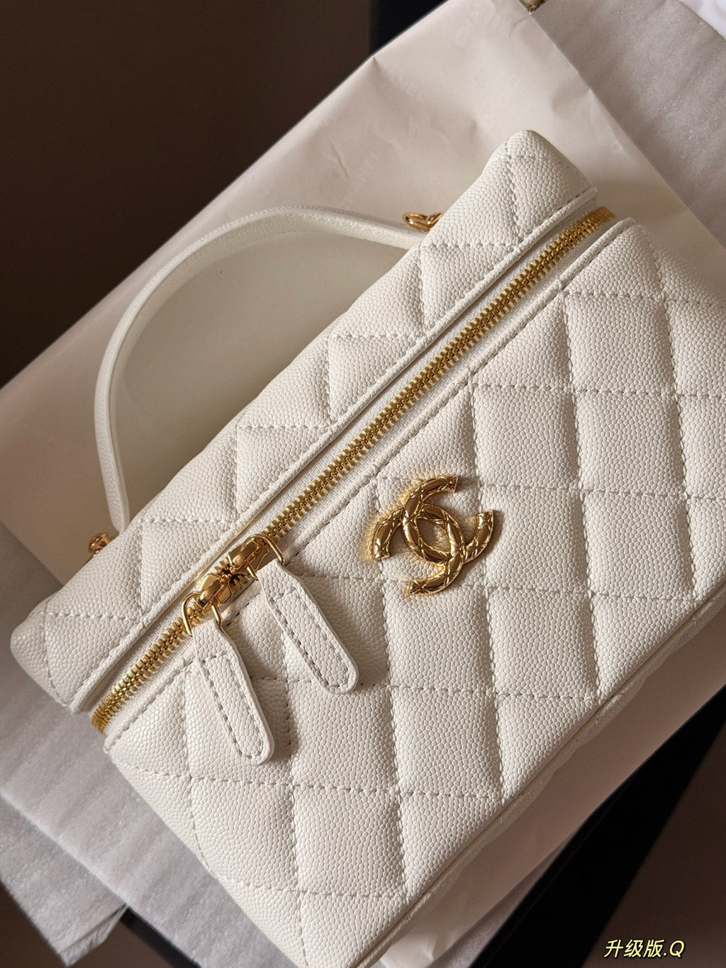 Designer Black/White Handbag for Women 20*12cm CEM245