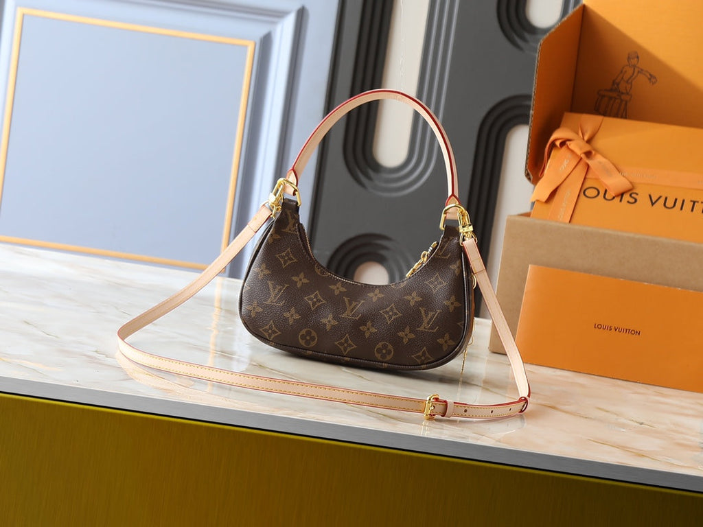 Designer Leather Crossbody Bag for Women 24.0x10.0x6.0cm LEM296