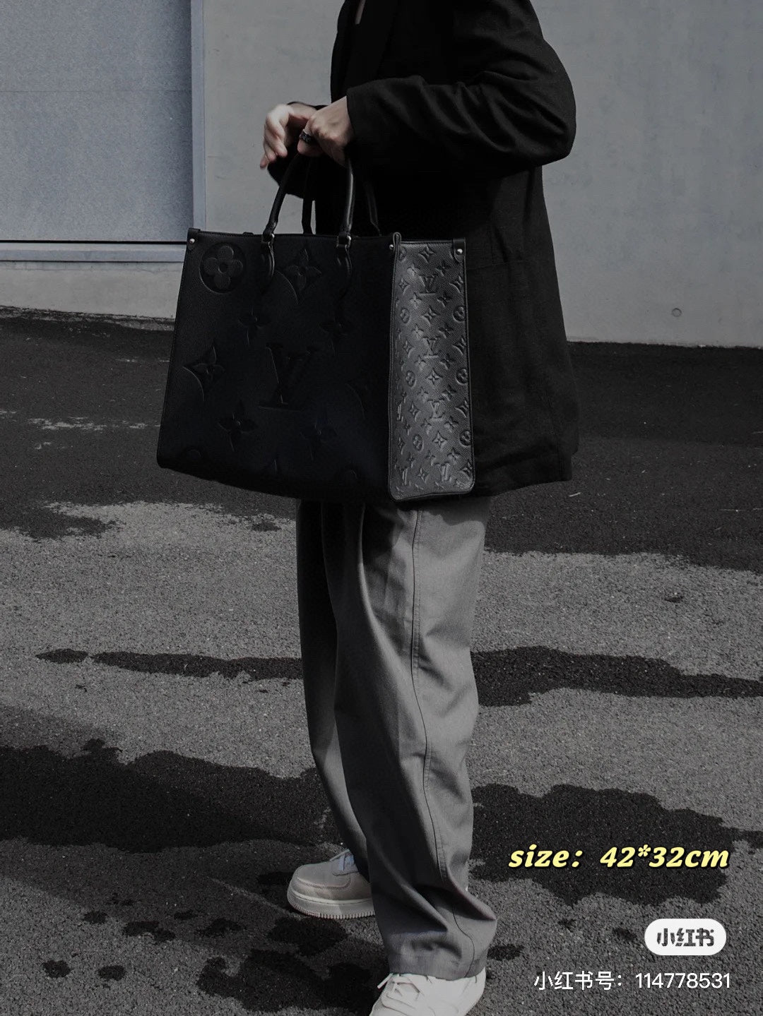 Black Bag for Women 42*34cm LEM86