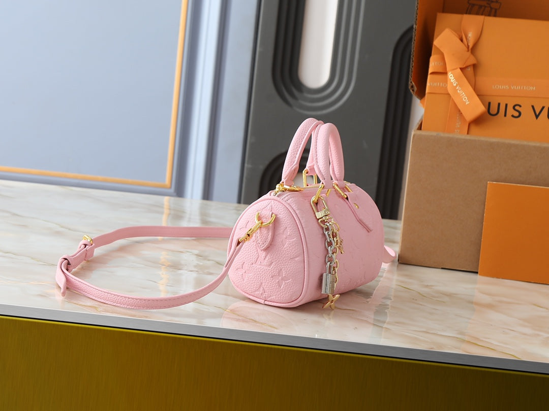 Designer Crossbody Bag for Women 16x10x7.5cm LEM338
