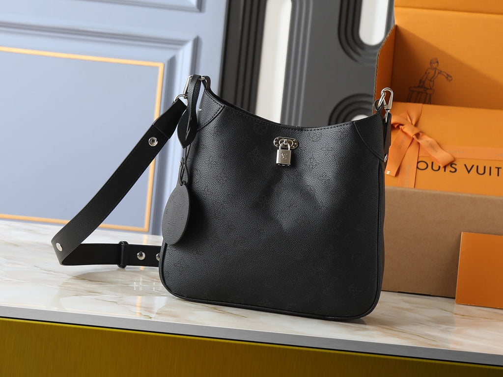 Designer Crossbody Bag for Women LEM299