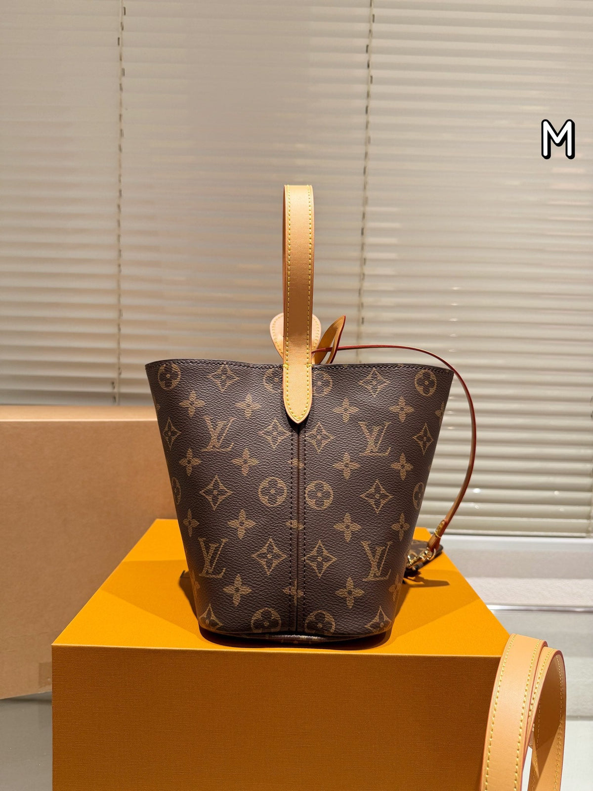 Fashion Bag for Women 17*19cm LEM205