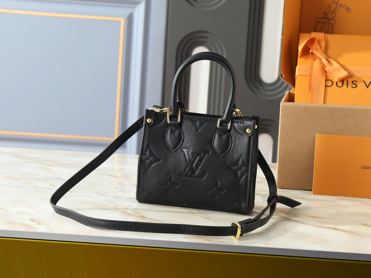 Black Handbag for Women 41.0x34.0x19.0cm LEM434