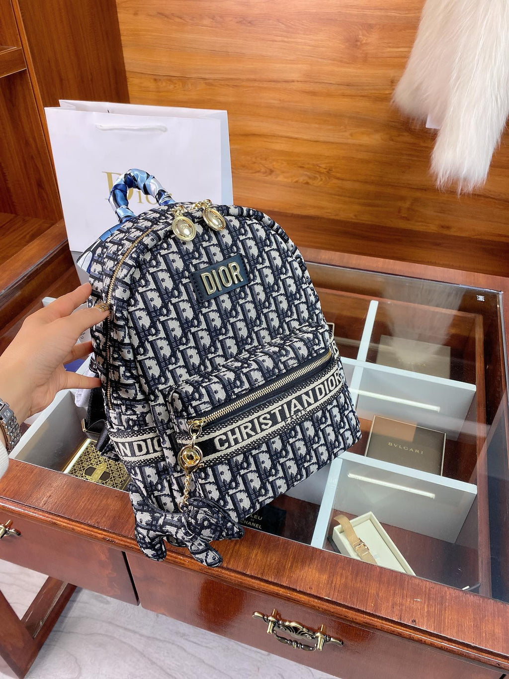 Fashion Bag for Women 27*15*33cm DEM102