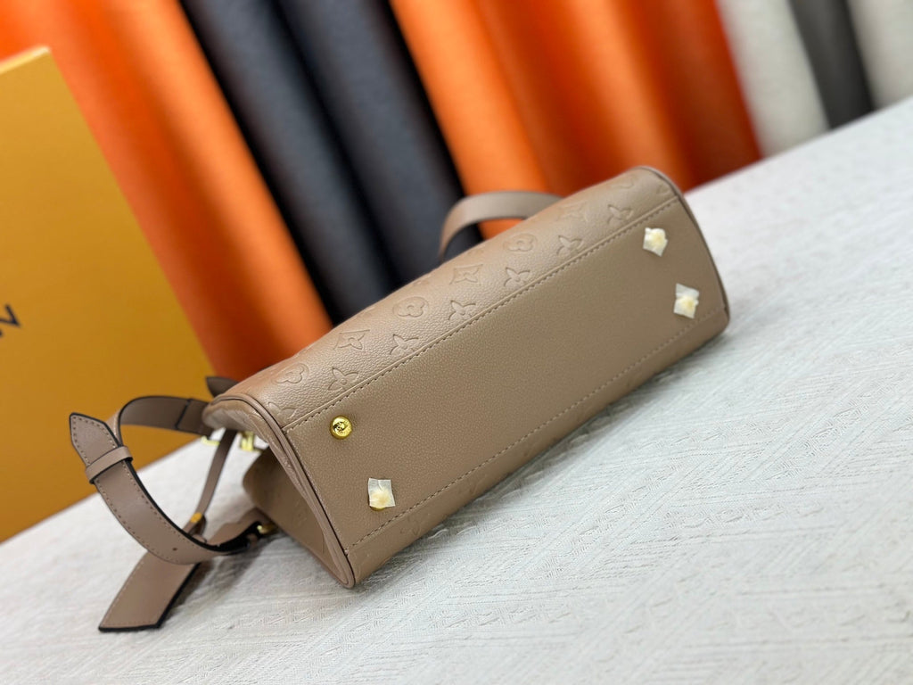 Designer Crossbody Bag for Women 30x19.5x12cm LEM286