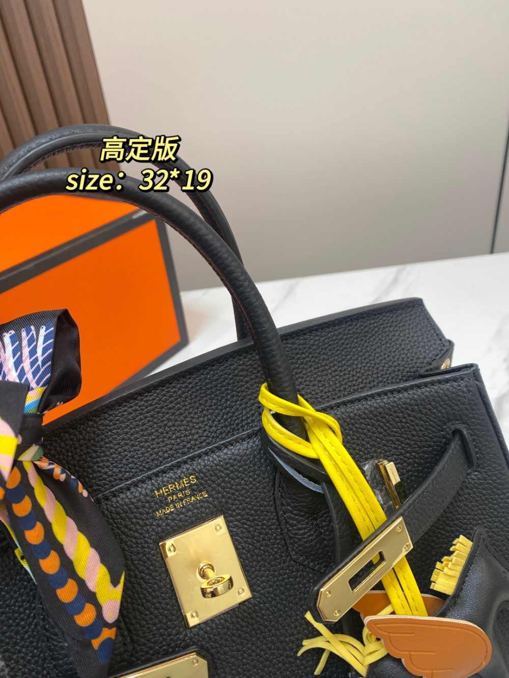 Black/White Handbag for Women 32*19cm HEM120