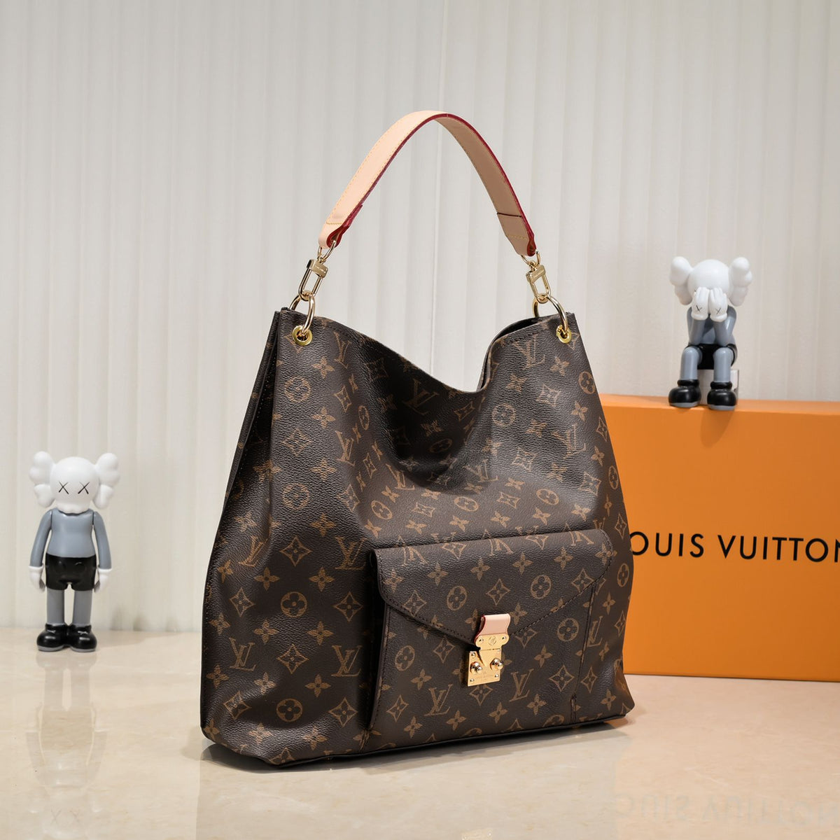 Fashion Handbag for Women 32x36x14cm LEM370