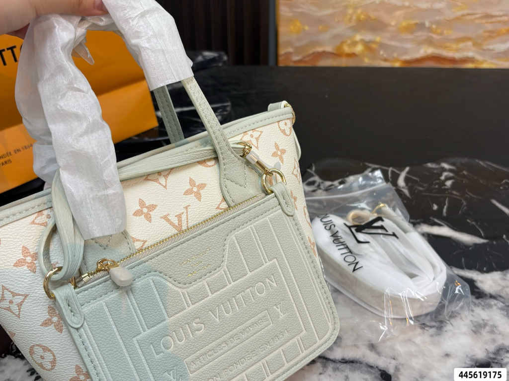 Grey/Pink Bag for Women 20*17cm LEM521