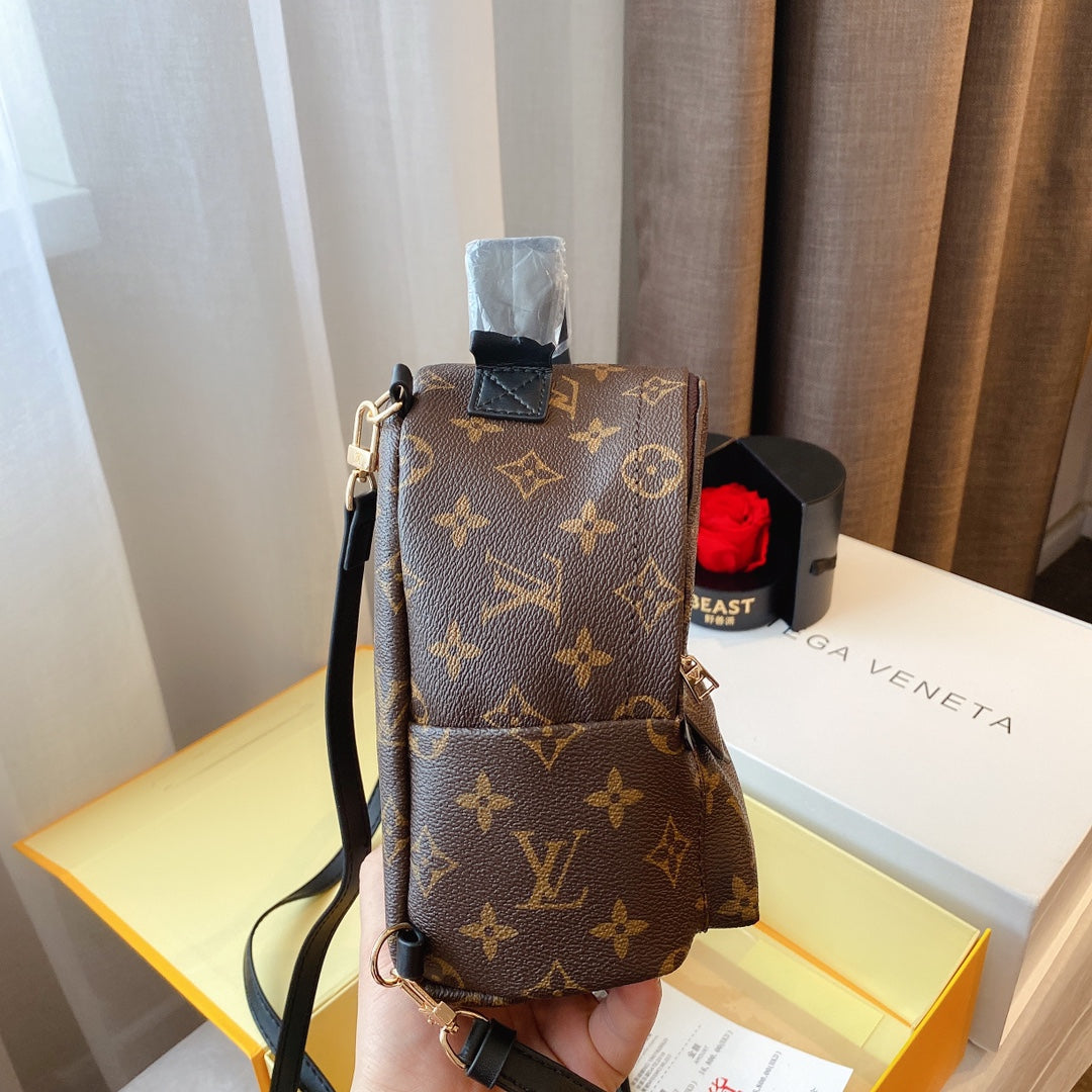 Fashion Backpack for Women 17*9*20cm VB89