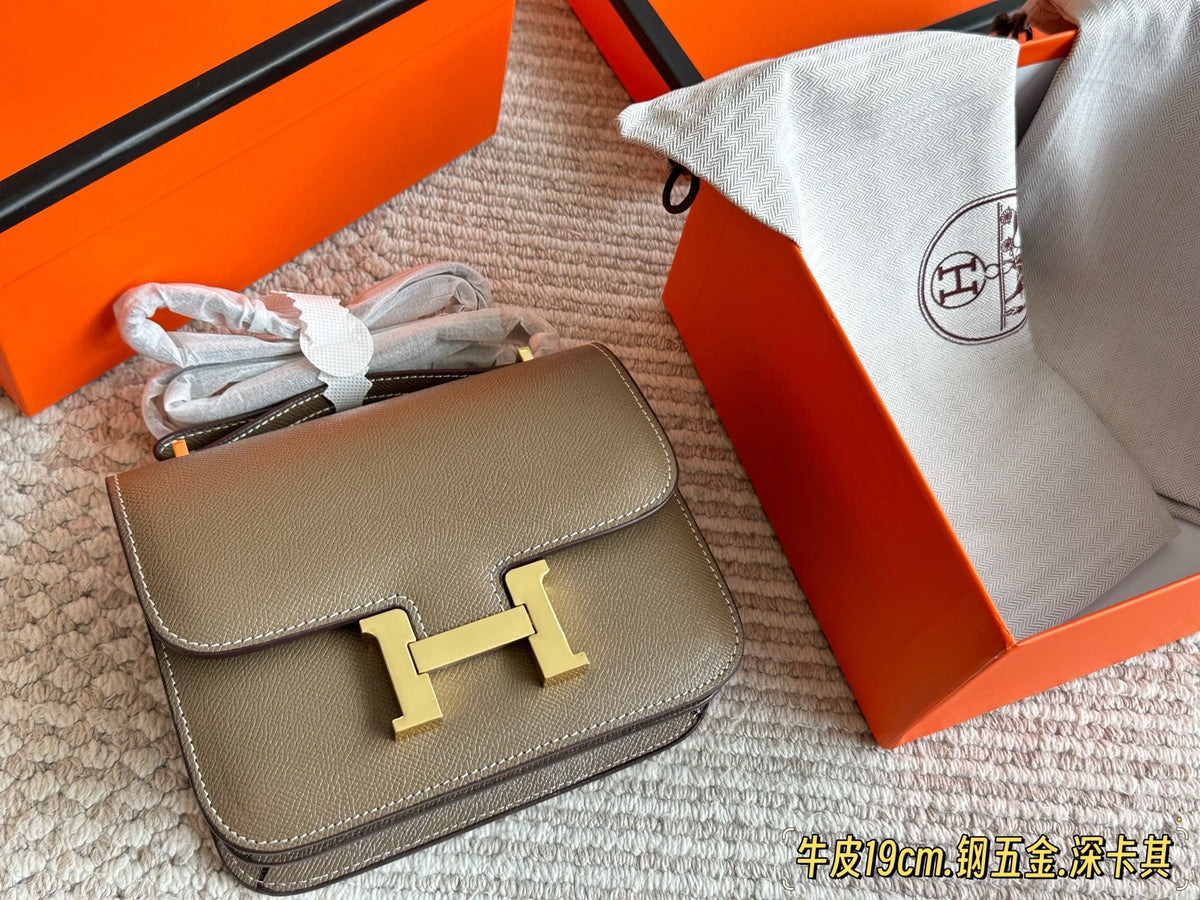 Genuine Leather Crossbody Bag for Women 19*13cm HEM66