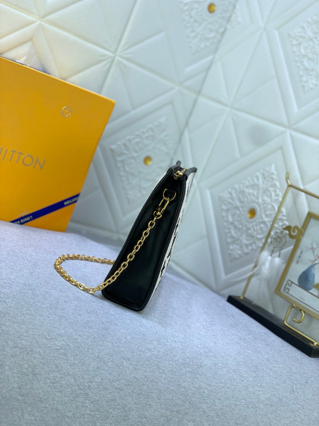 Fashion Bag for Women 25x20x5.5cm LEM156