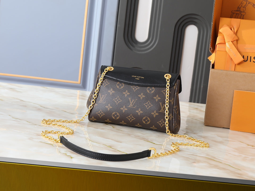 Black Handbag for Women 30cm LEM336