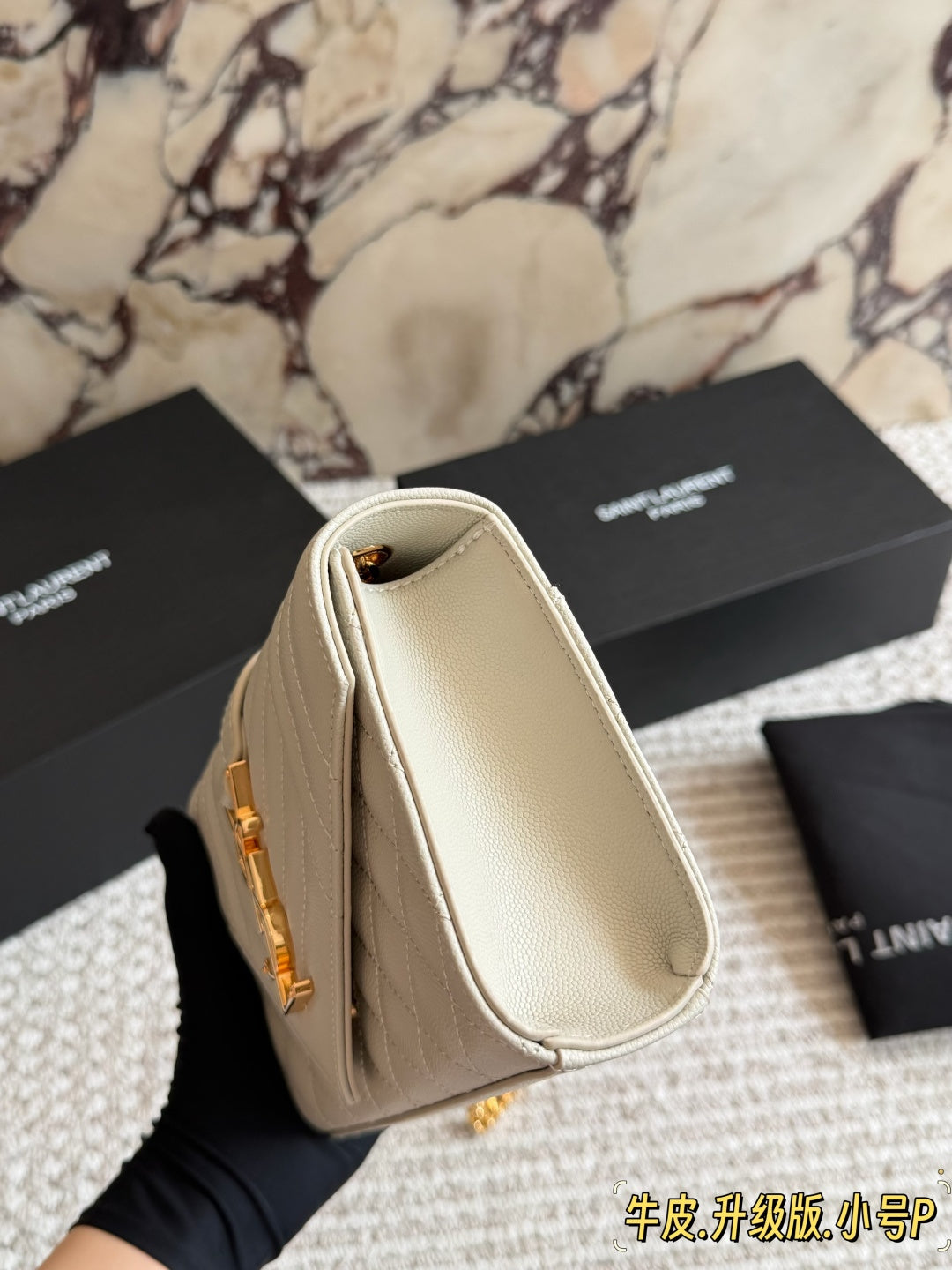 Designer Black/White Handbag for Women 21*13cm SEM06